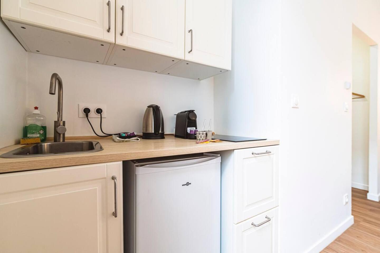 Pink, Appartement En Plein Coeur De แร็งส์ ภายนอก รูปภาพ